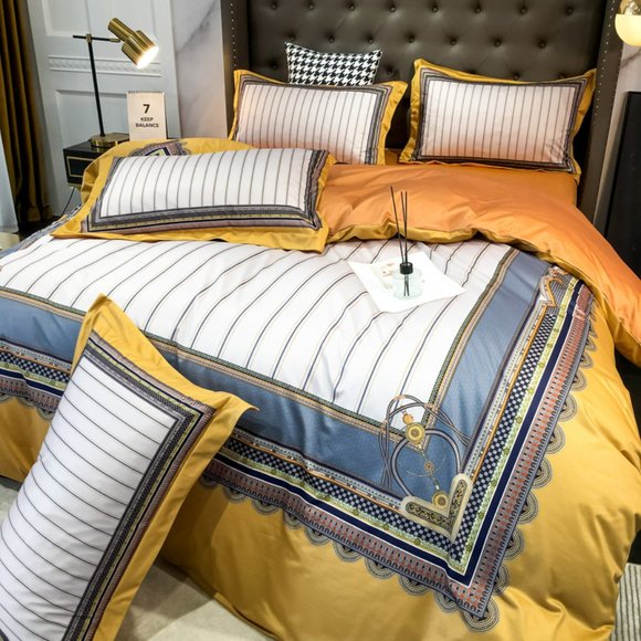 Premium Microfiber Bedding Set of Four - Picture 4 of 15